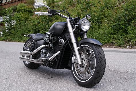 Yamaha XVS 1300 Midnight Star Dark